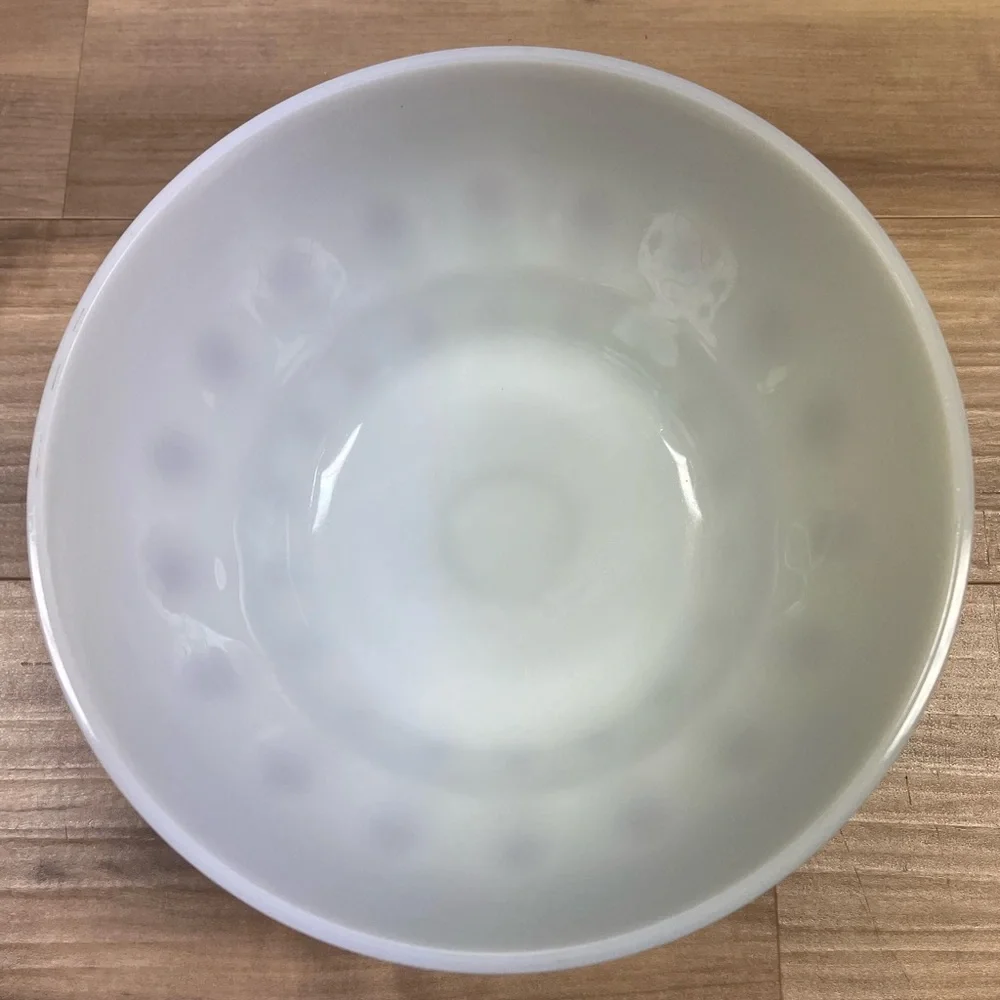 Large Vintage White Centerpiece Milk Glass Footed Bowl Thumbprint Design - Picture 5 of 6